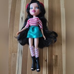 **RARE** BRATZ HOLIDAY JADE PERIODE DES FETES VACACIONES 2011